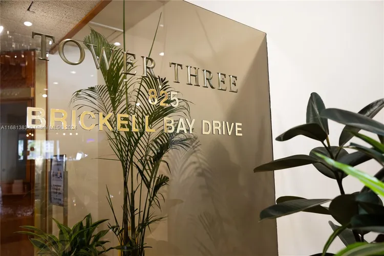 Four Ambassadors #1450 image #34