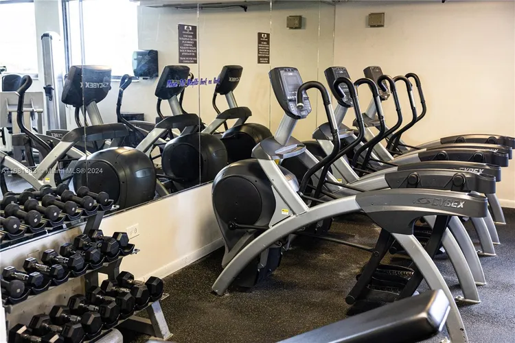 Four Ambassadors #1450 image #35