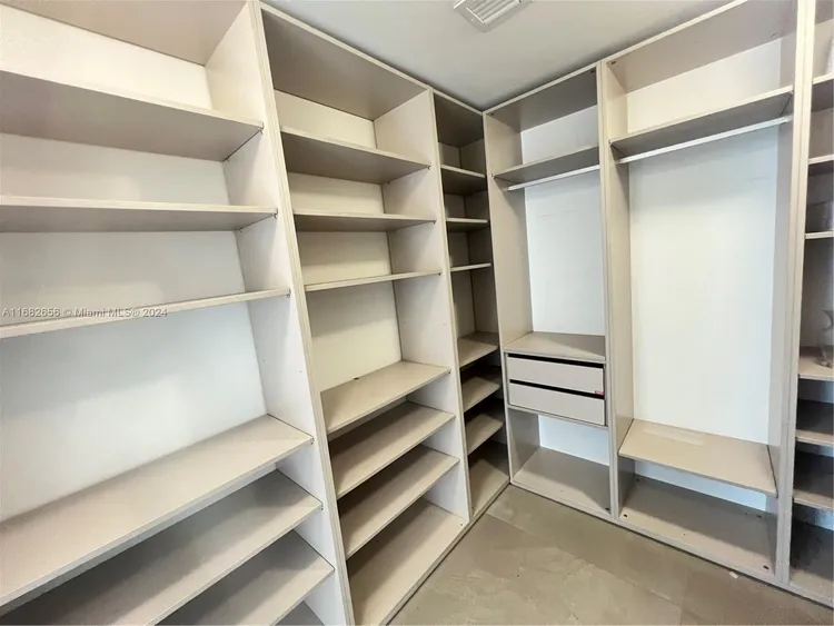 Aria on the Bay #1011 image #19