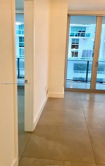 Aria on the Bay #1011 image #31