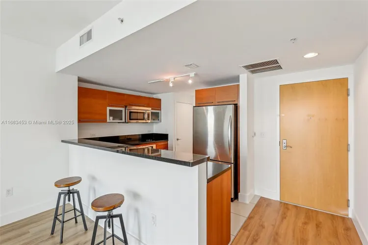 Vizcayne North Tower #2203 image #13