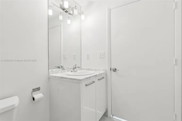 Vizcayne North Tower #2203 image #44