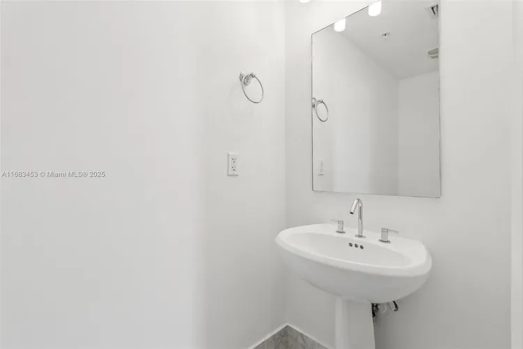 Vizcayne North Tower #2203 image #45