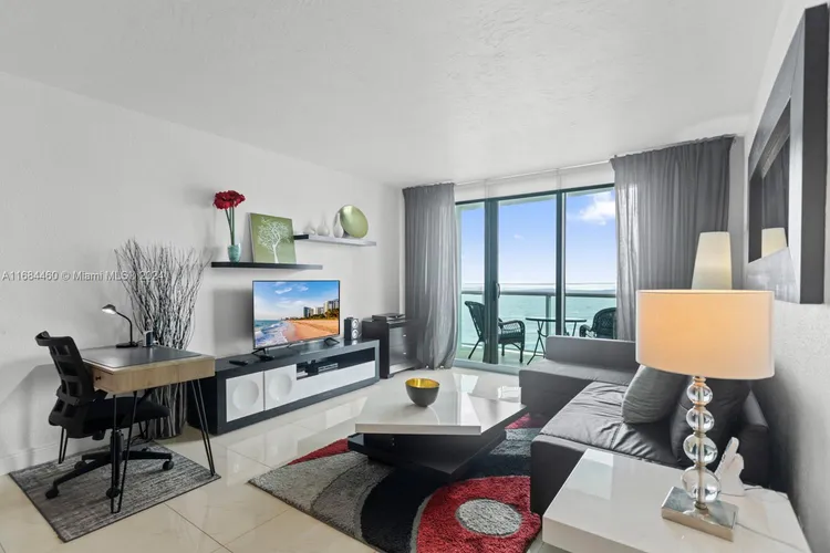 The Tides On Hollywood Beach #15H image #14