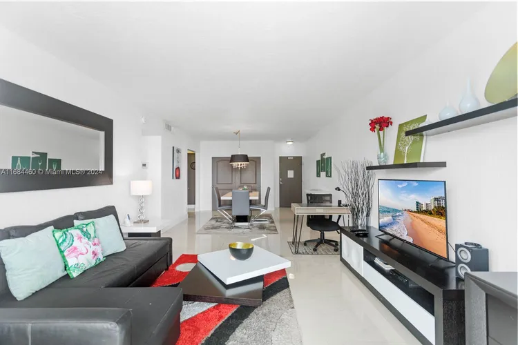 The Tides On Hollywood Beach #15H image #17