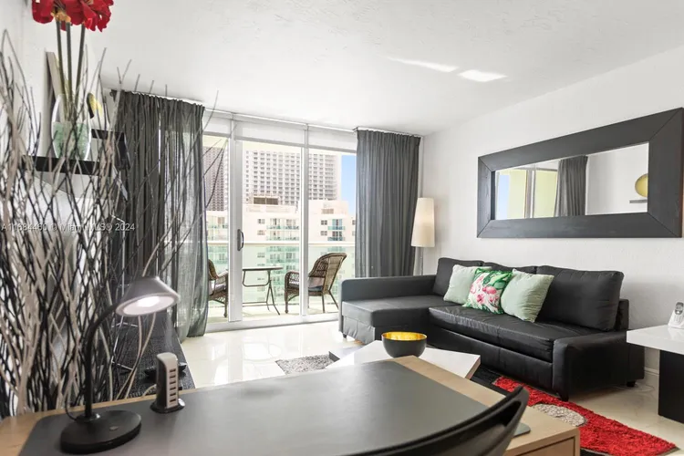 The Tides On Hollywood Beach #15H image #19