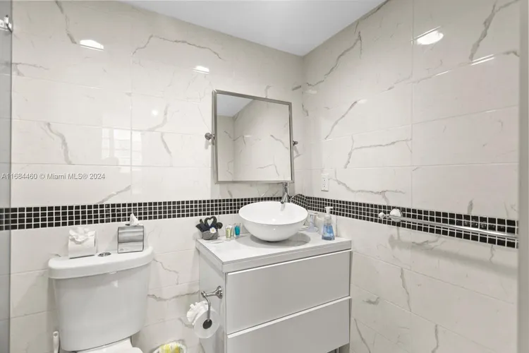 The Tides On Hollywood Beach #15H image #20