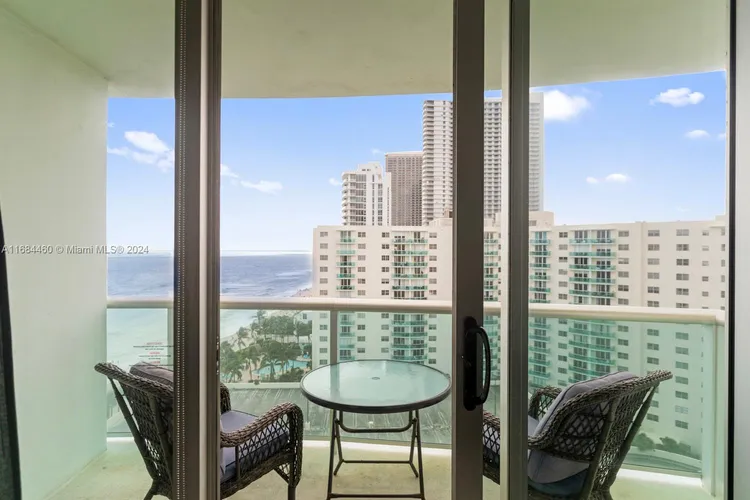 The Tides On Hollywood Beach #15H image #22