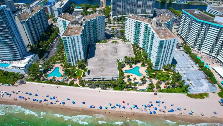 The Tides On Hollywood Beach #15H image #40