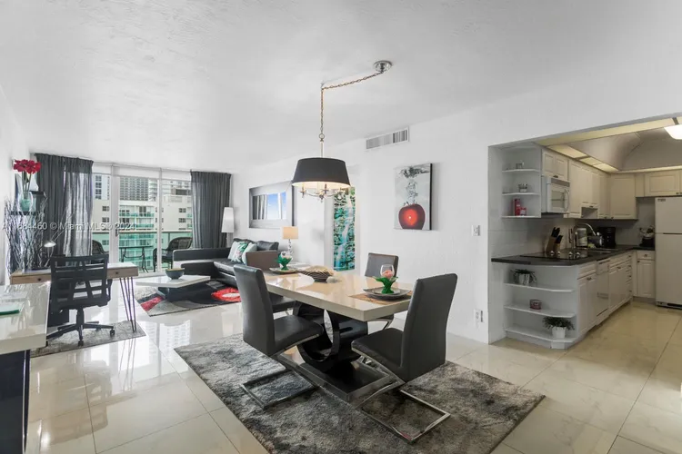 The Tides On Hollywood Beach #15H image #9