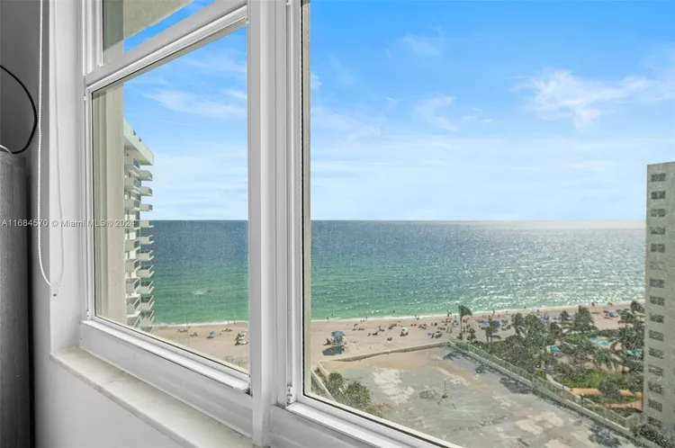 Sea Air Towers #1414 image #21