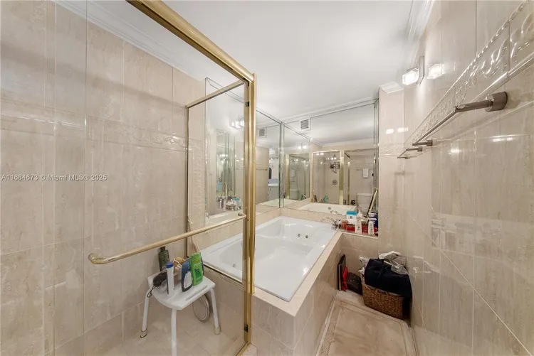 Burleigh House #1215 image #14