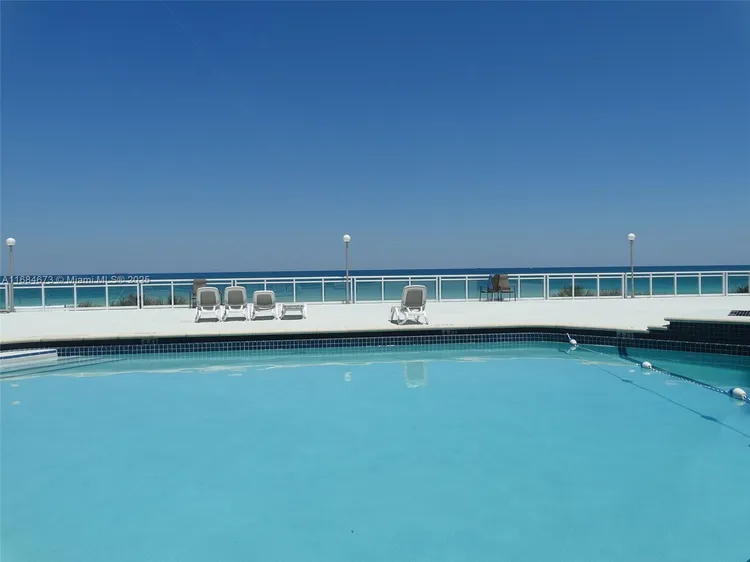 Burleigh House #1215 image #16