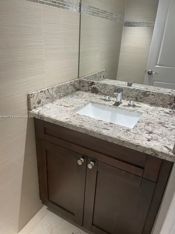 The Plaza of Bal Harbour #1014 image #14