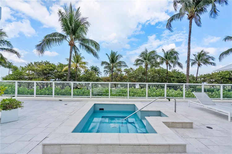 The Plaza of Bal Harbour #1014 image #8