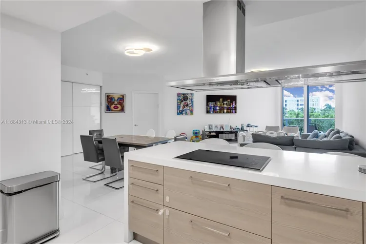Marina Palms Yacht Club and Residences North Tower #304 image #17