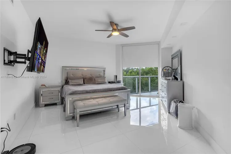 Marina Palms Yacht Club and Residences North Tower #304 image #21