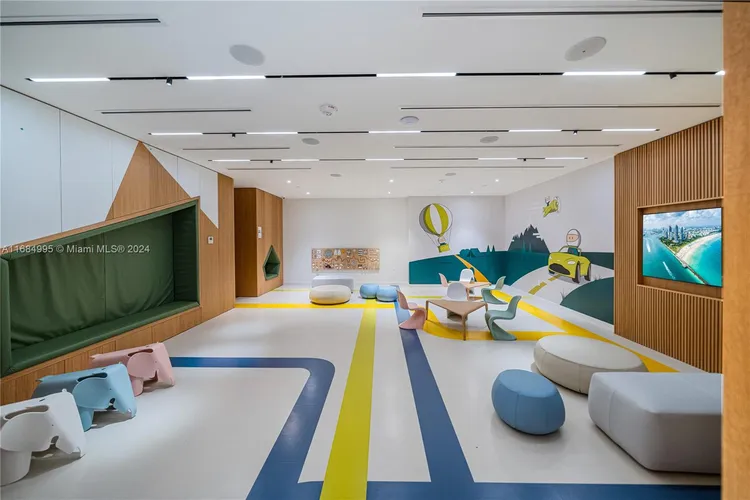 Aston Martin Residences #701 image #33