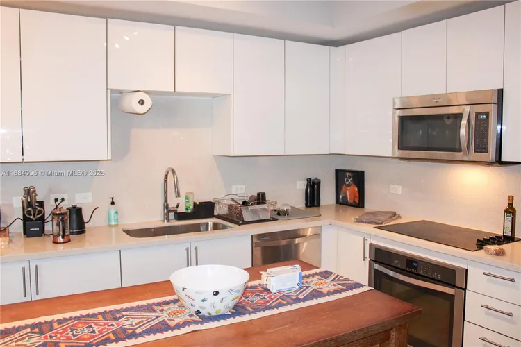 Nine at Mary Brickell Village #2101 image #32