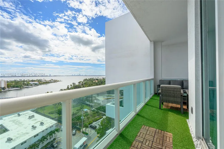 360 Condo #1209 image #10