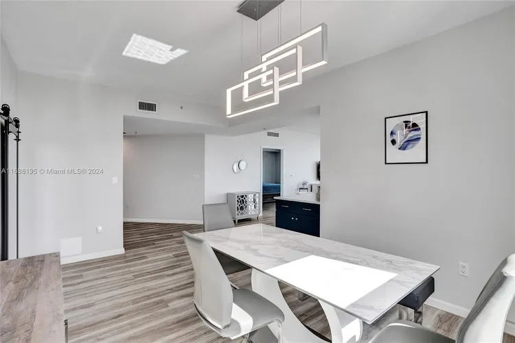 360 Condo #1113 image #12