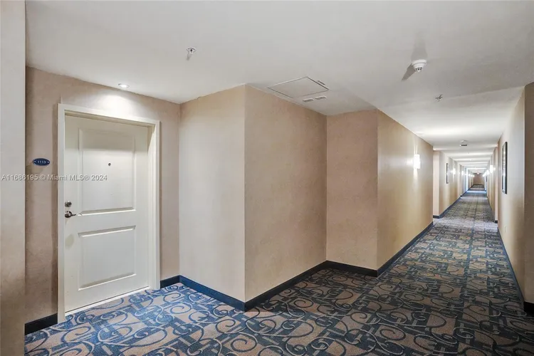 360 Condo #1113 image #38