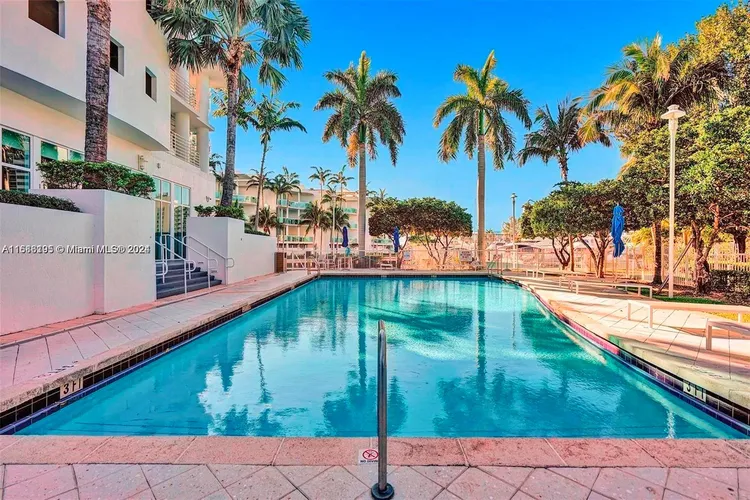 360 Condo #1113 image #67