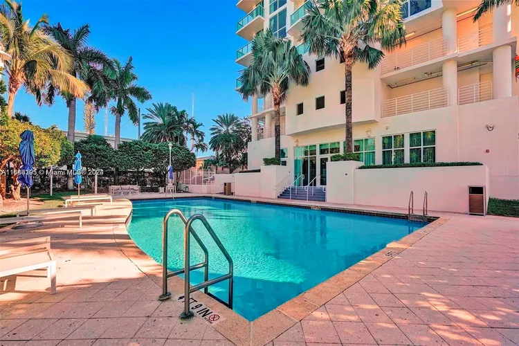 360 Condo #1113 image #68