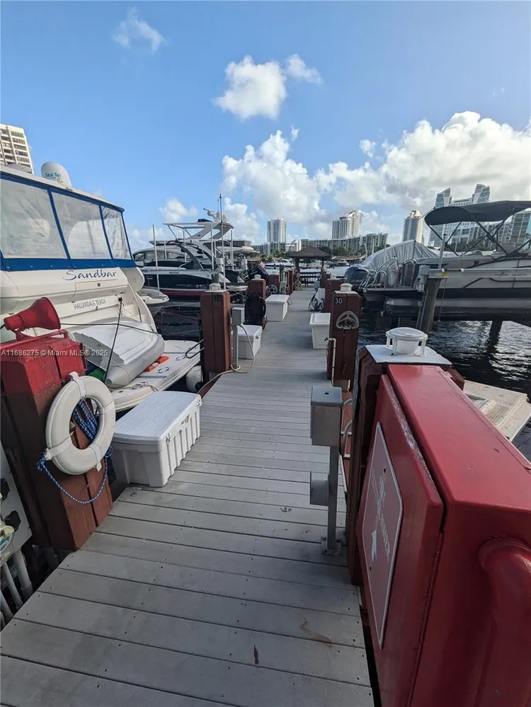 Anchor Bay Club #109 image #32