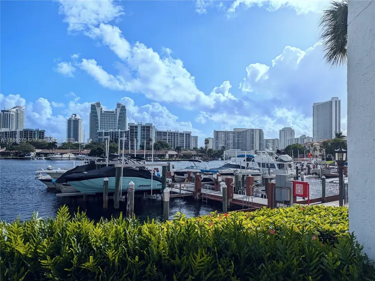 Anchor Bay Club #109 image #34