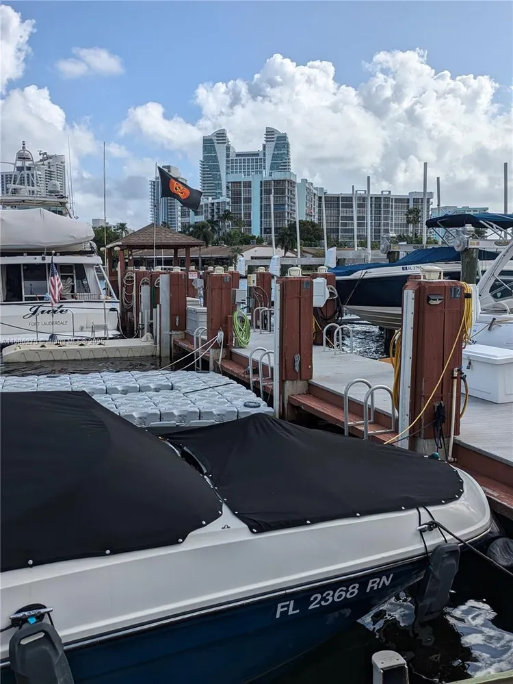 Anchor Bay Club #109 image #35