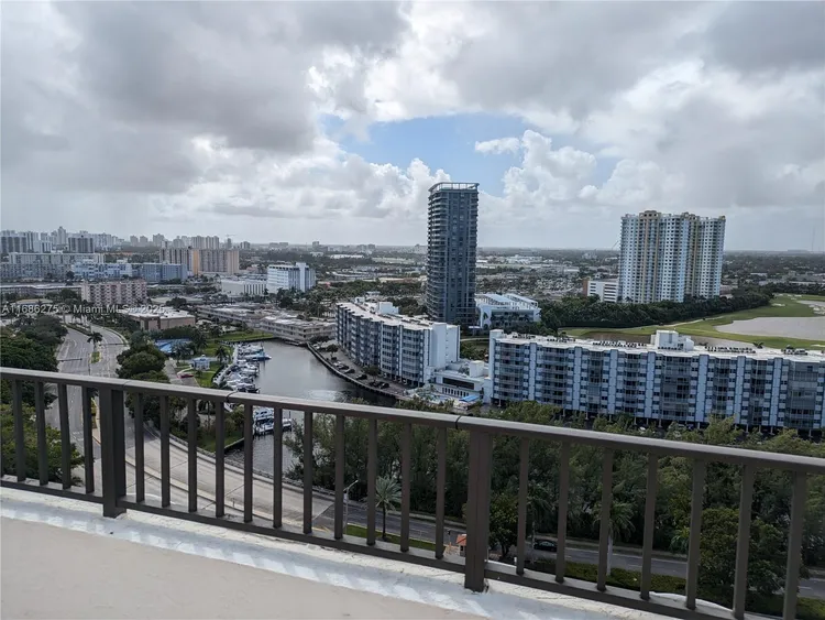 Anchor Bay Club #109 image #37