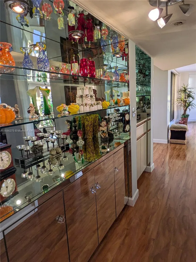 Anchor Bay Club #109 image #40