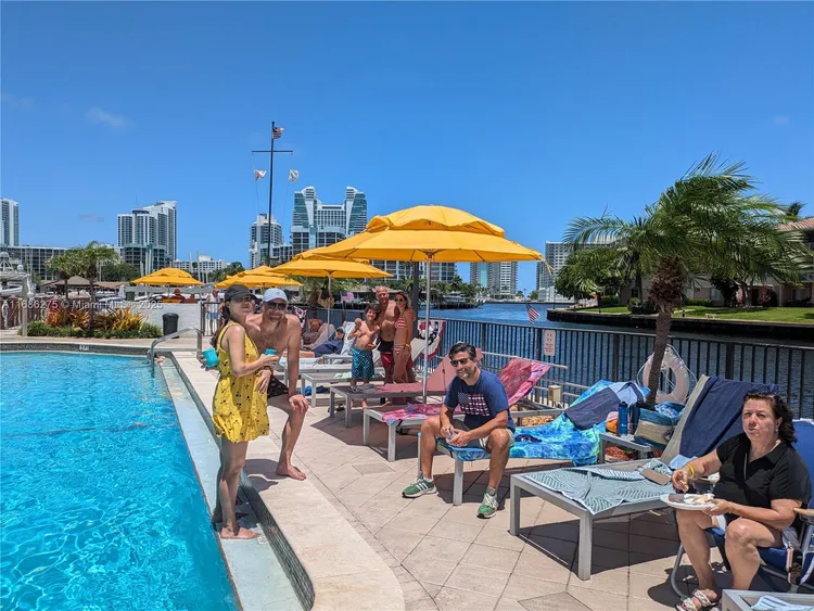 Anchor Bay Club #109 image #67