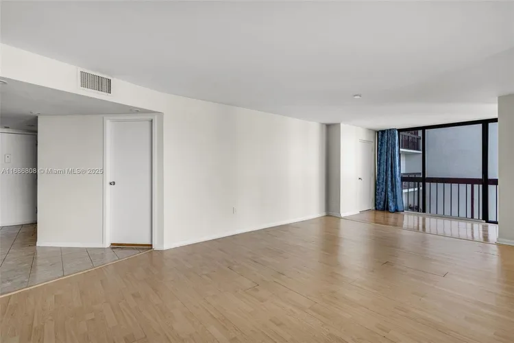 Brickell Bay Club #2011 image #6