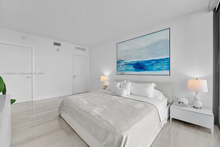 Echo Brickell #2205 image #11