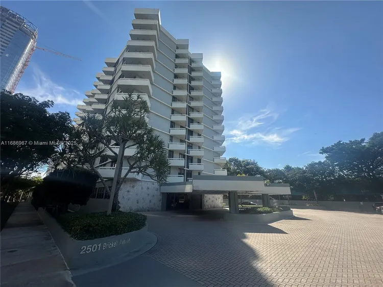 Brickell Park #409 image #23