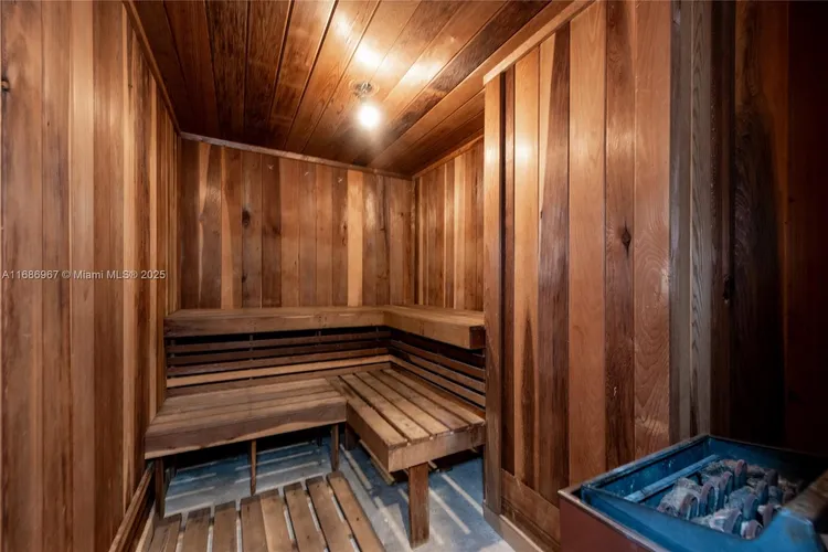 Brickell Park #409 image #30