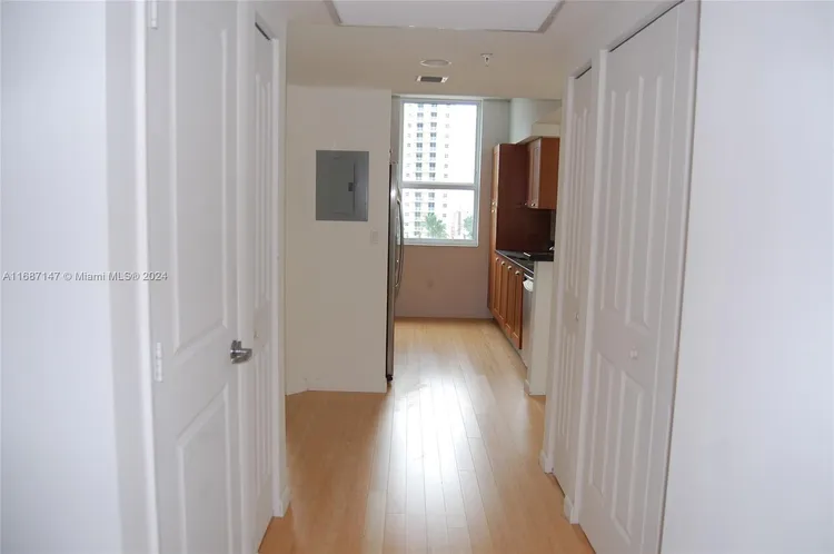 Solaris at Brickell #1504 image #6