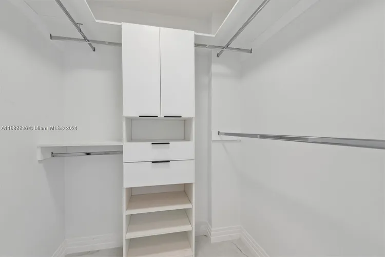 Tower 41 #1120 image #11