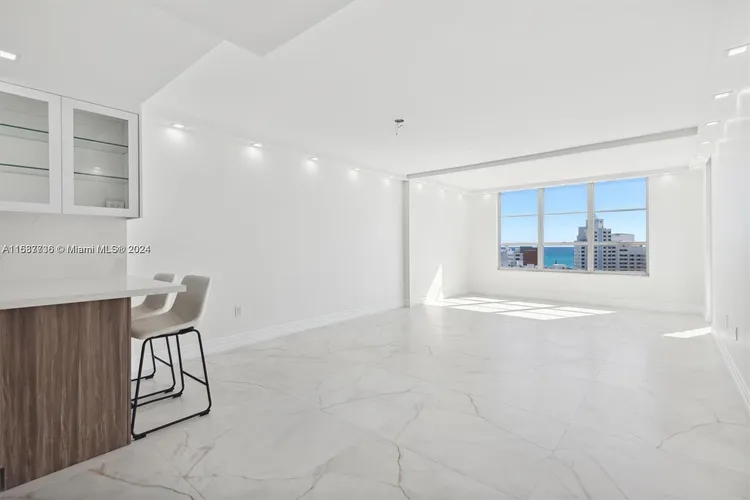 Tower 41 #1120 image #6