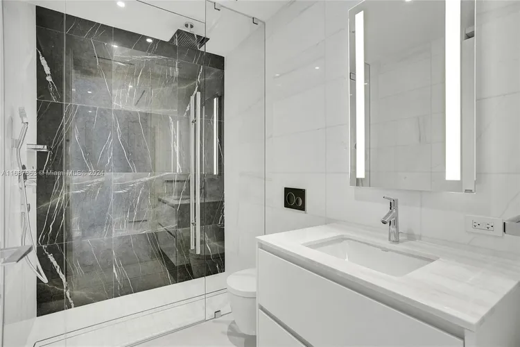 Aston Martin Residences #2105 image #21