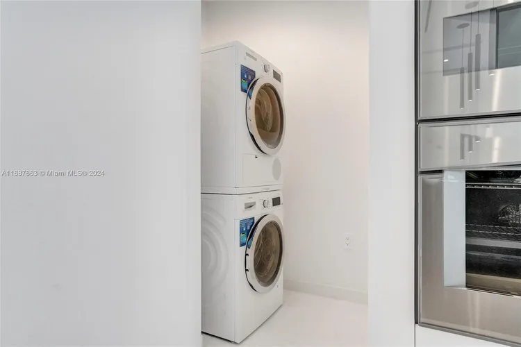 Aston Martin Residences #2105 image #25