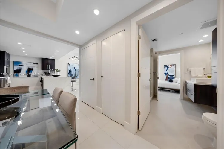 Icon Brickell I #2905 image #17