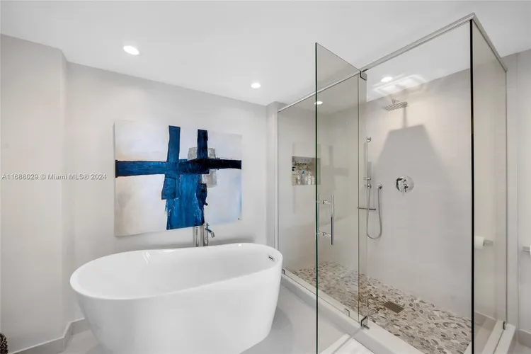 Icon Brickell I #2905 image #24