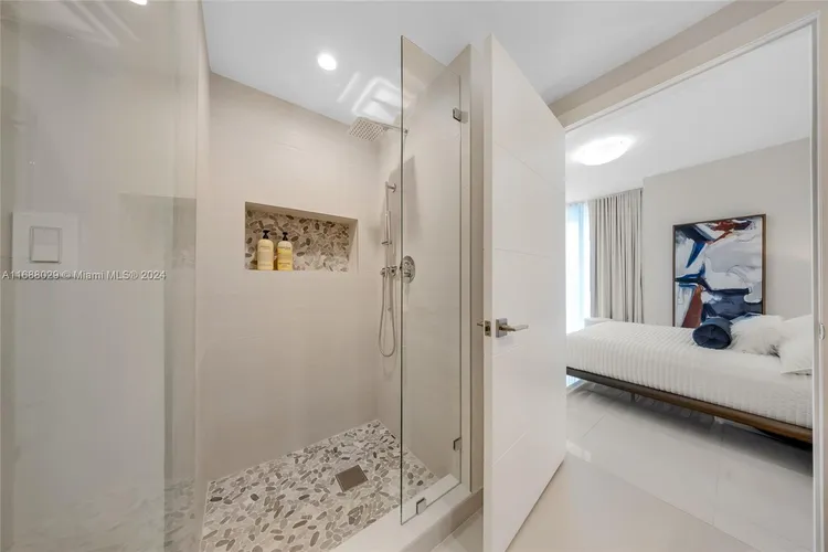 Icon Brickell I #2905 image #27