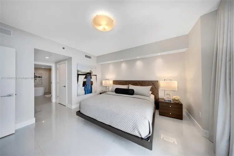 Icon Brickell I #2905 image #28