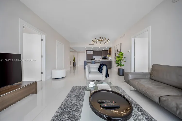 Icon Brickell I #2905 image #9