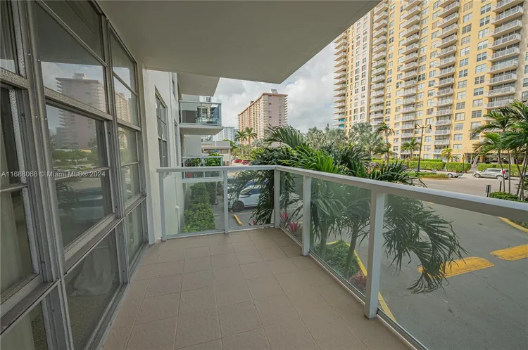 Winston Towers #MO10 image #11