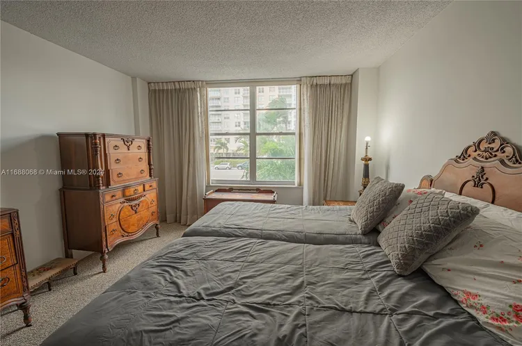 Winston Towers #MO10 image #17